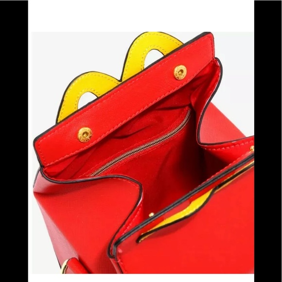 SOLD OUT McDonald's Happy Meal Box Figural Crossbody Bag - BoxLunch Exclusive - Picture 3 of 6